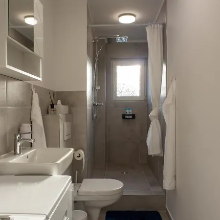 Uniklinik-naehe Modernes Apartment, Mit Balkon