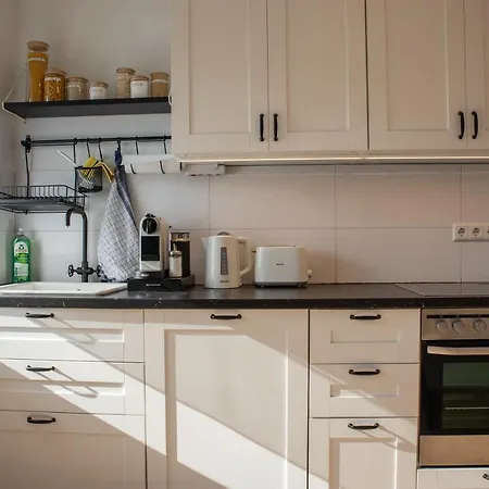 Uniklinik-naehe Modernes Apartment, Mit Balkon Вупперталь